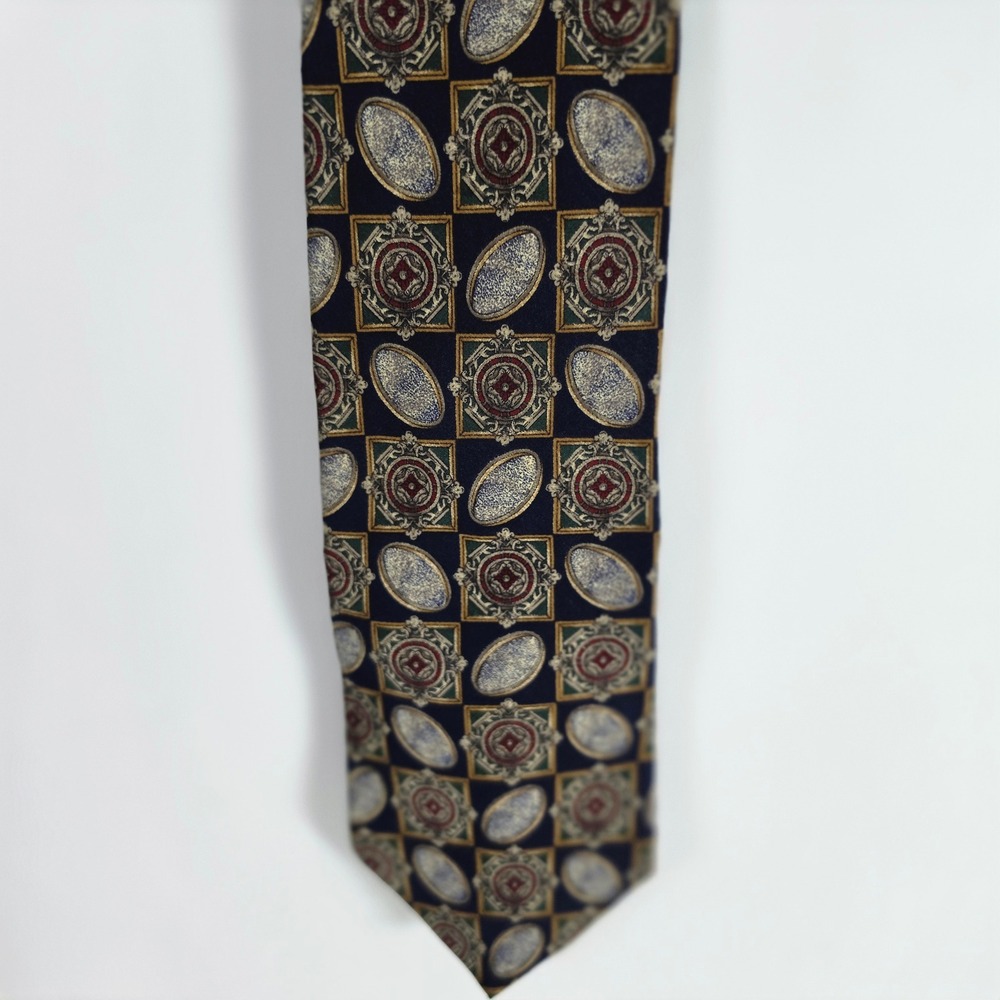 Bill Blass Mens Silk Tie Navy Blue Gold Geometric Medallion Paisley VTG Accesory